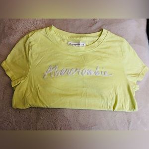 Abercrombie kids light green shirt. Kids size 7/8.